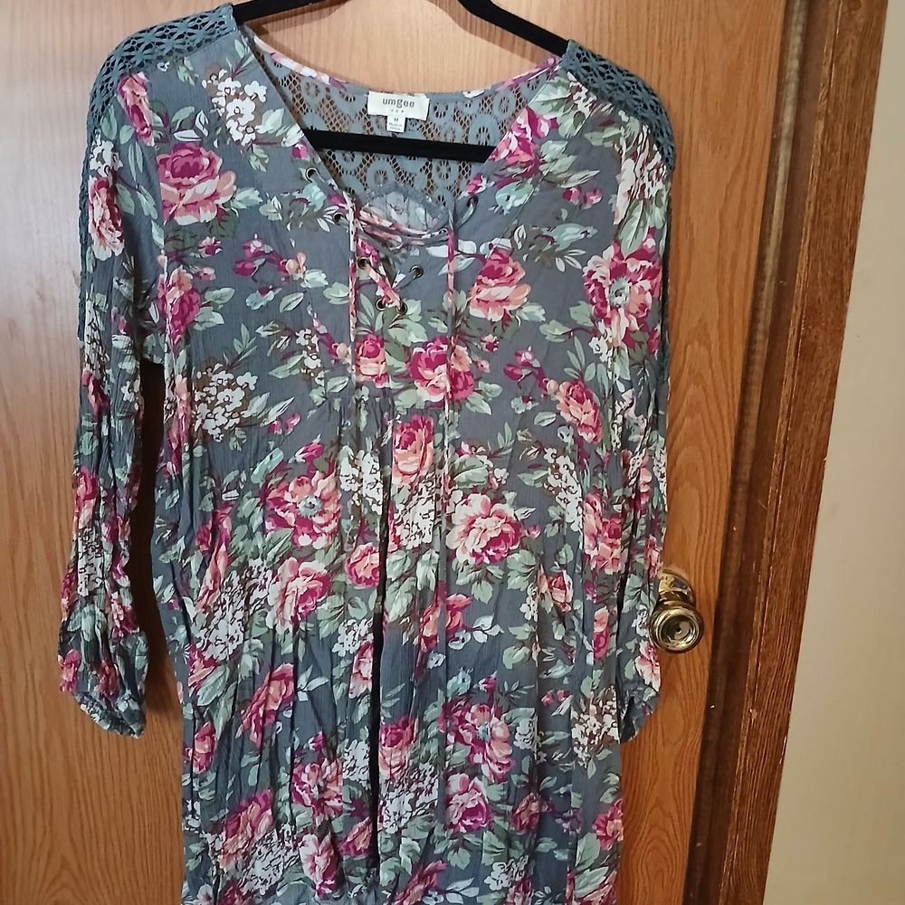 Floral Lace Women's Top